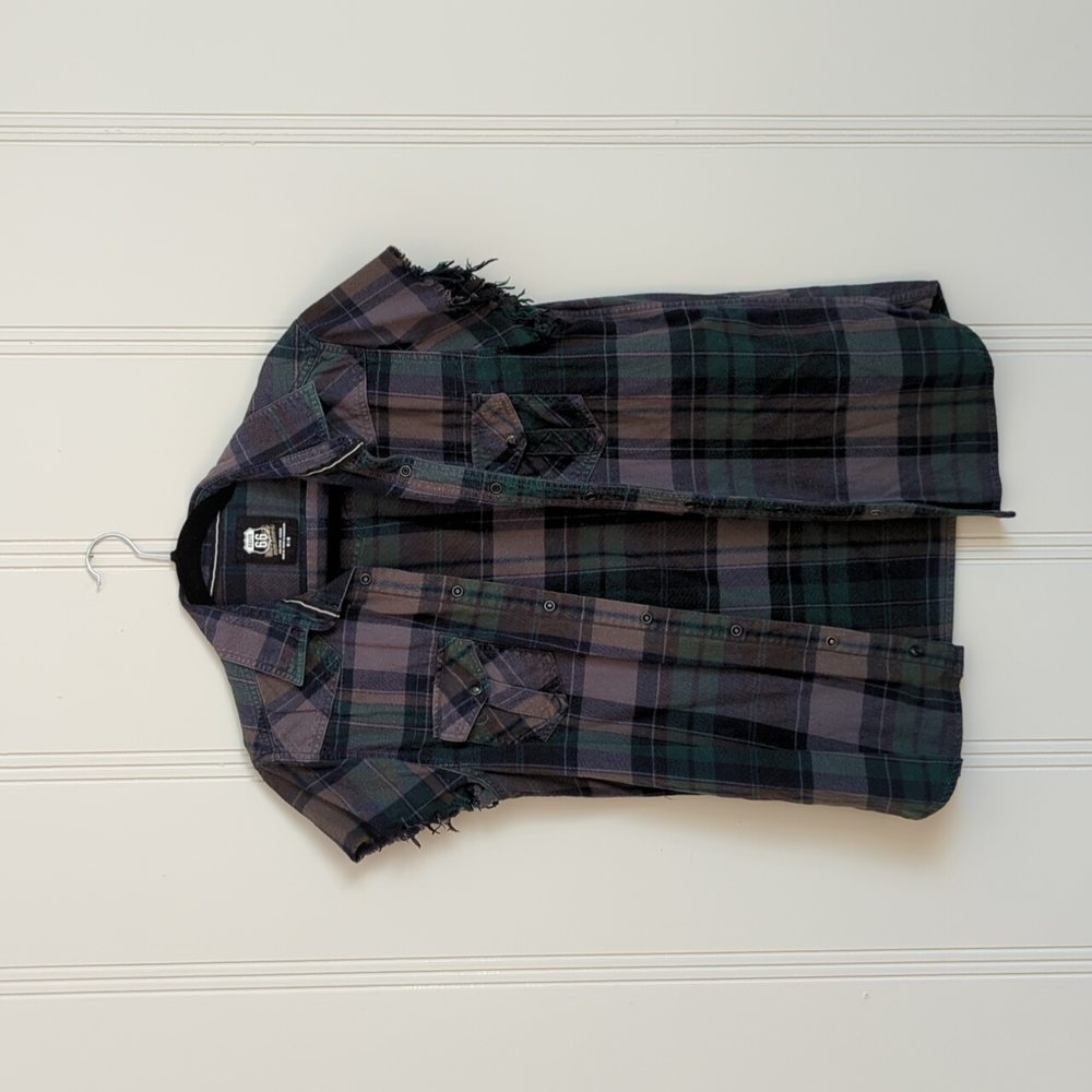 Cut sleeves shirt / green, blue & grey.  Medium, nice quality!